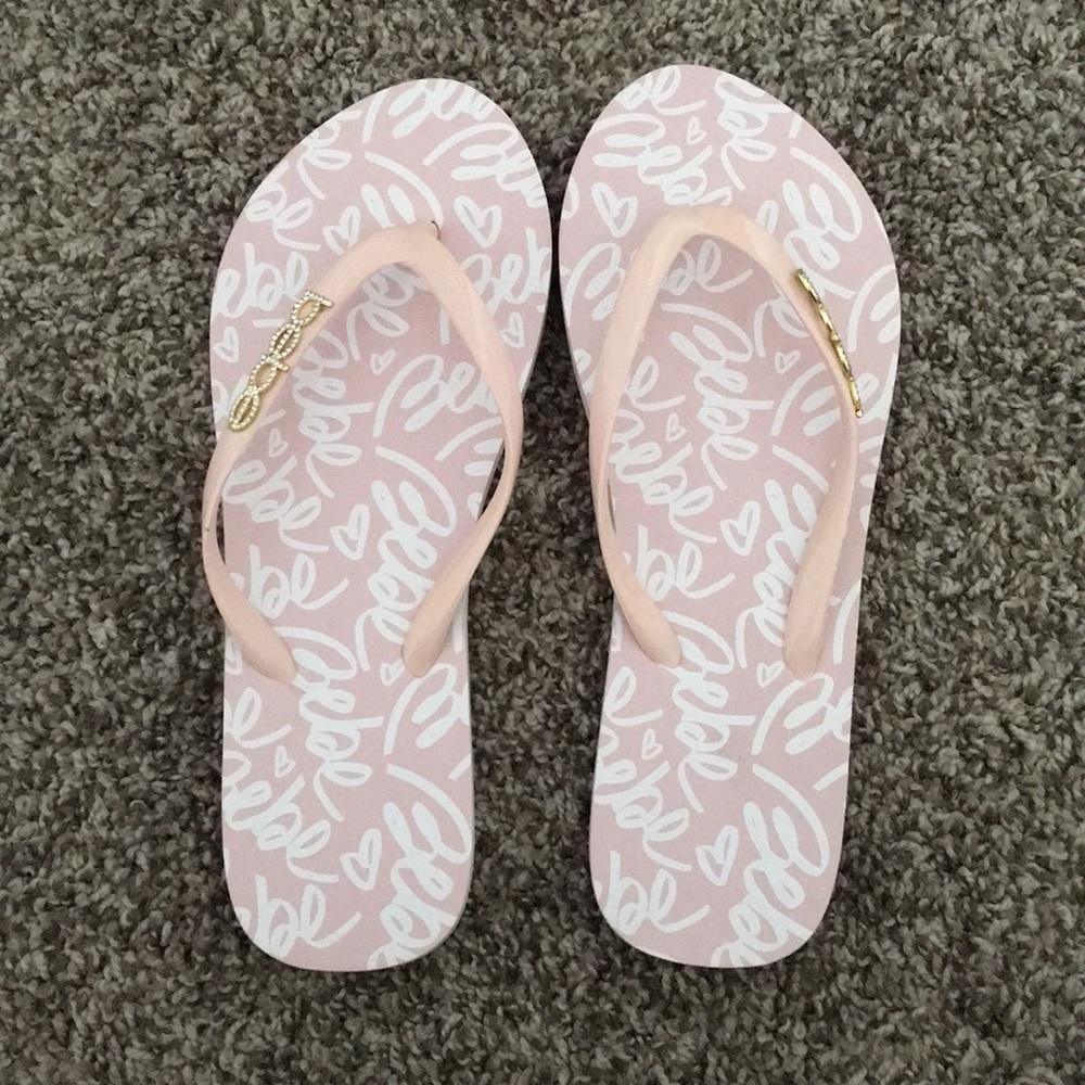 NWOT Bebe Special Edition Pink & White Flip Flops